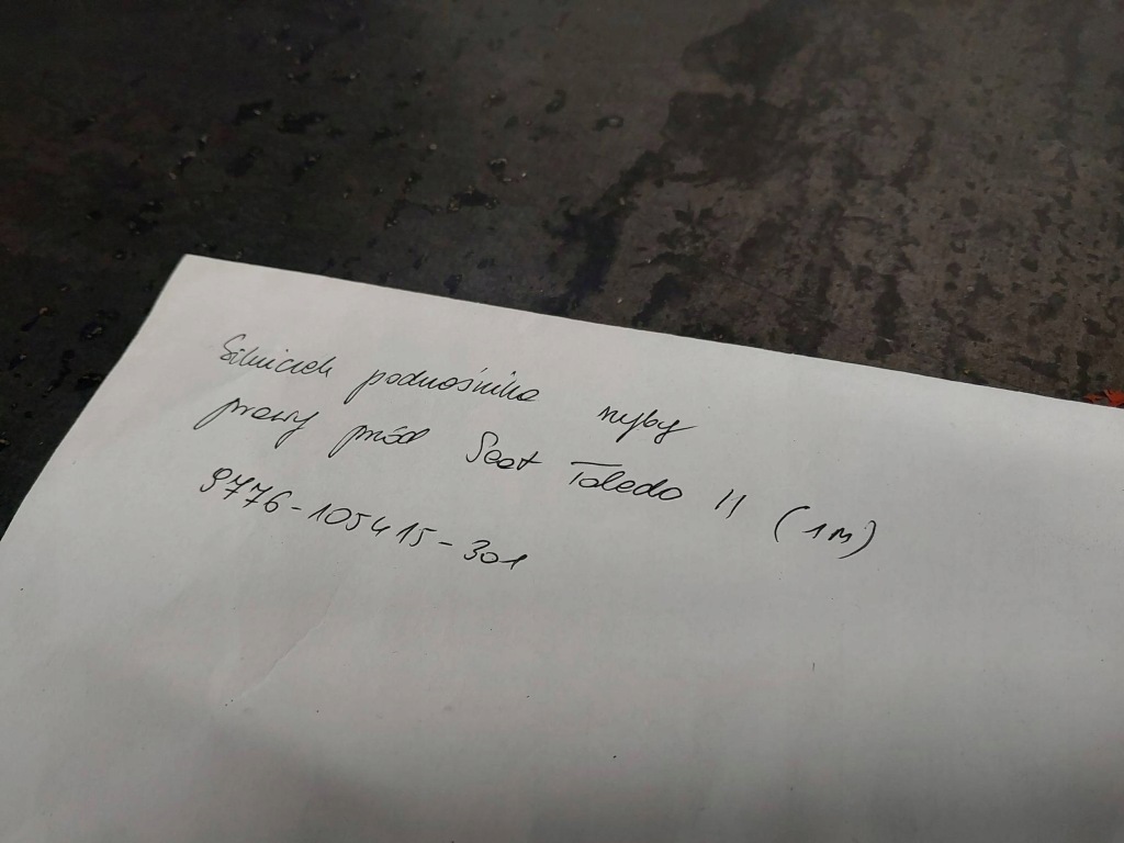 Моторчик подъемника стекло правый перед seat toledo ii 1m 9776-105415-301 Недорого