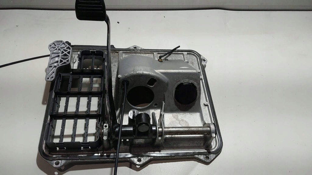 фото №1, Основание плита педалей man tgx 2013