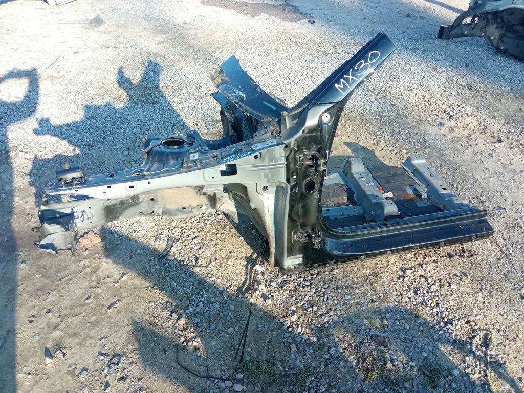 фото №1, Mazda mx-30 четверть левая передняя блок двигателя порог левый