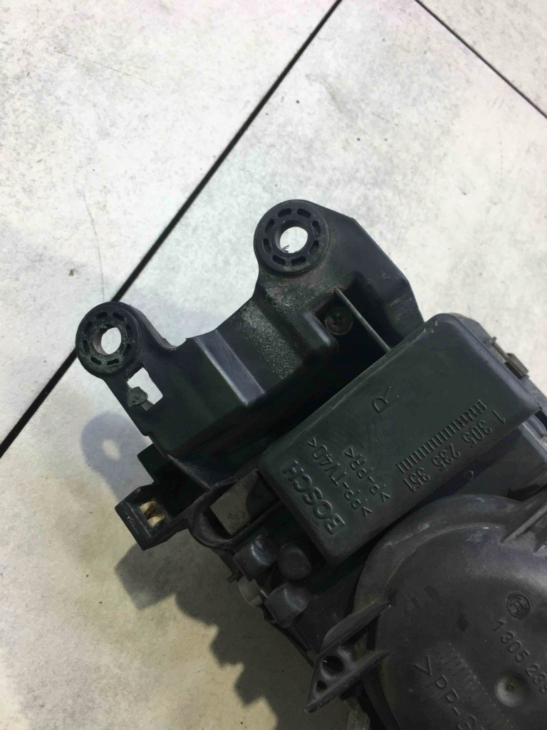 Фара правий перед mazda 626 v 1.8 16v Оригінал