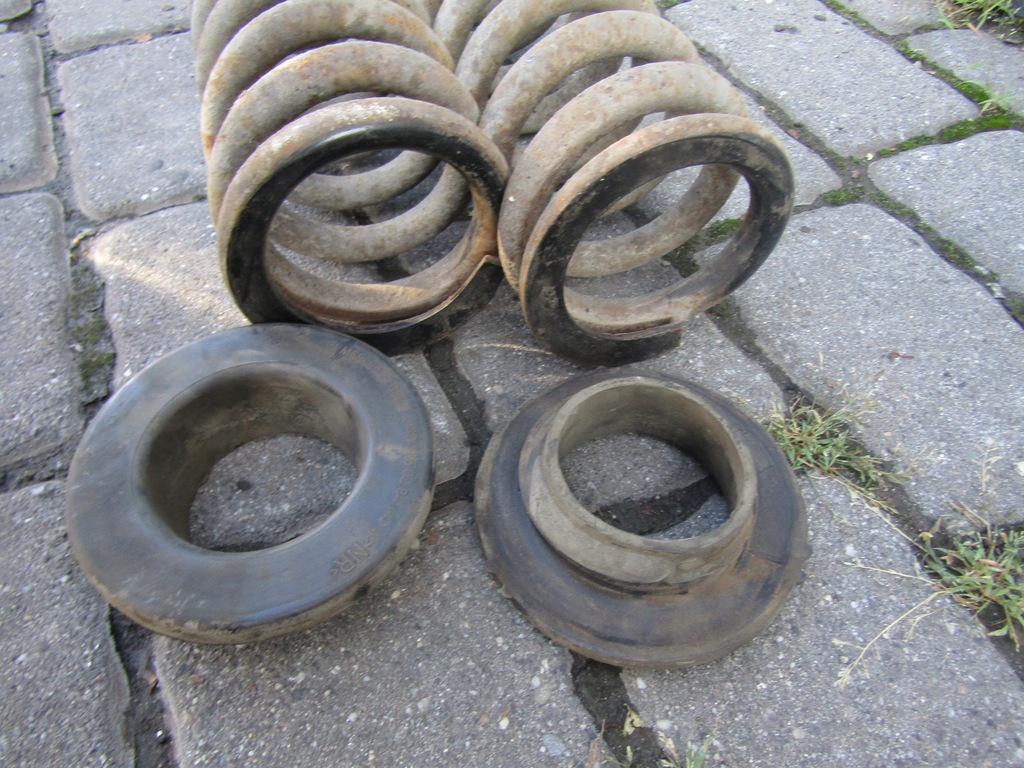 фото №8, 1 mercedes w140 2x пружини підвіска задня + гумки прокладки pod пружина