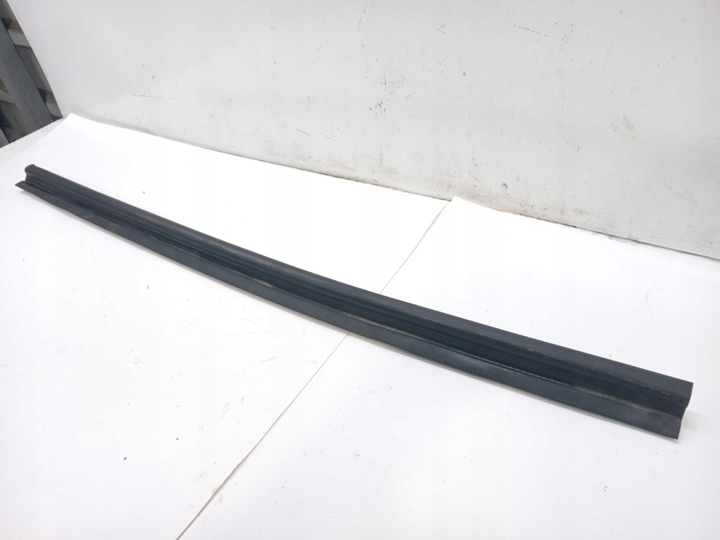 фото №1, Audi a5 8t прокладка відсік двигуна 8t0823723b