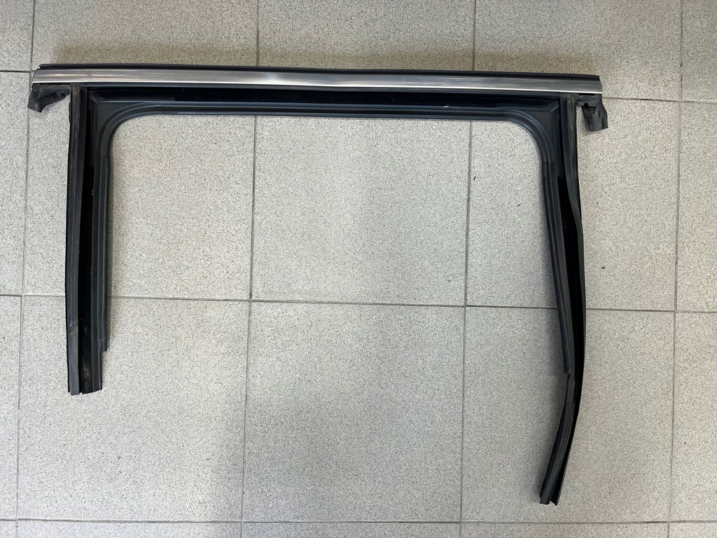 фото №1, Прокладка хром дверь правый задняя jeep compass ii 2017-