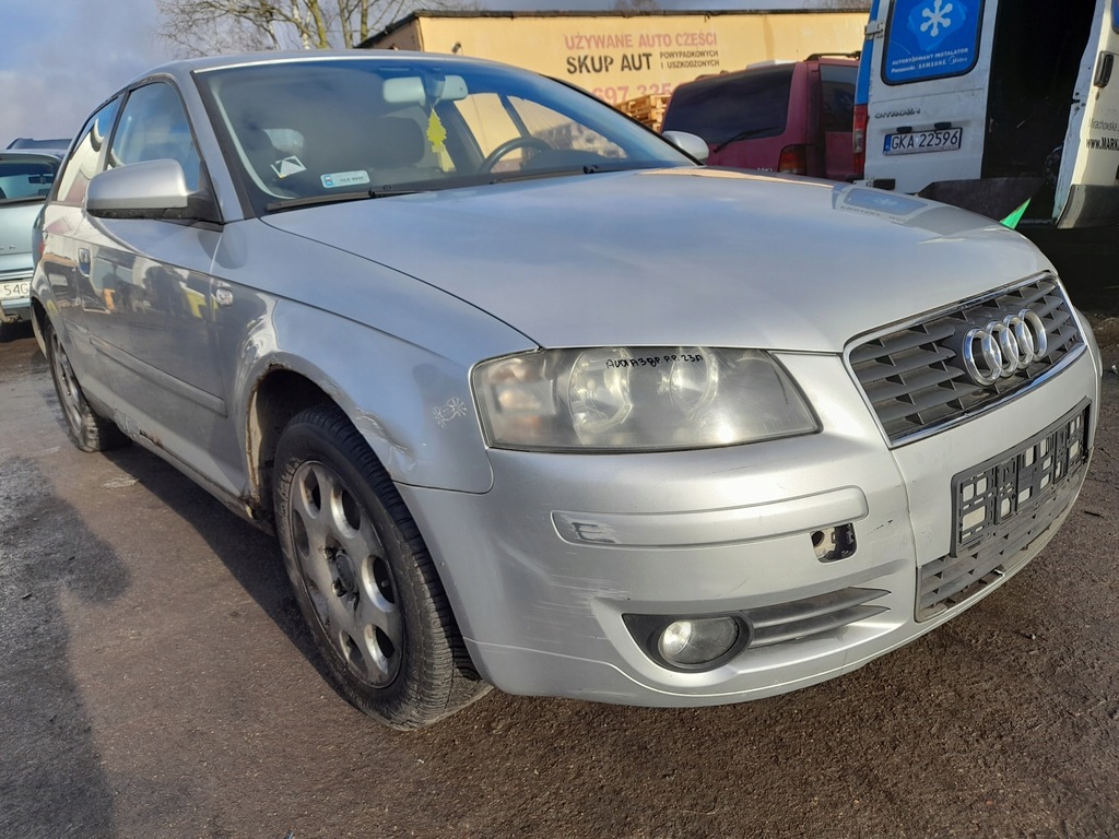 фото №14, Audi a3 8p бампер задня задній задній ly7w