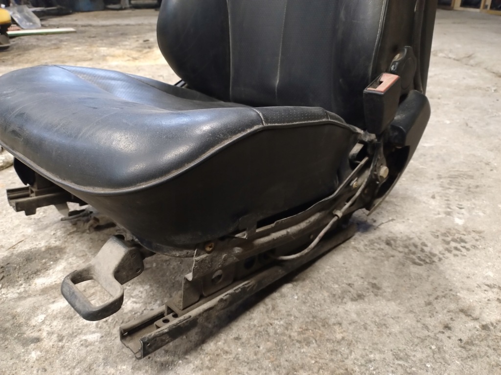 Купити Сидіння правий передній перед mercedes w140 чорний