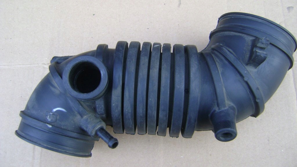 фото №1, Повітрозабірник труба шланг wąż mitsubishi colt v 1.3