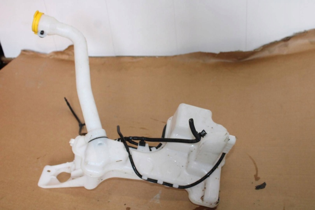 Купить Бачок омывателя помпа renault clio v