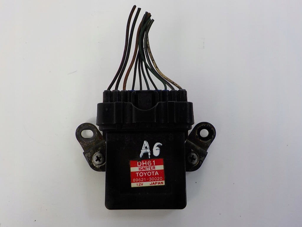 фото №1, Lexus gs300 модуль зажигания 89621-30020