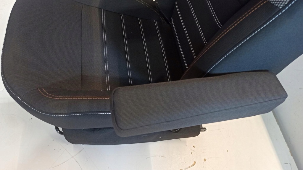 фото №13, Dacia sandero stepway iii сидіння заднє сидіння 2023