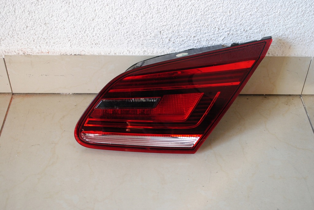 фото №1, Volkswagen оригинальный номер 3c8945308p лампа задняя комбинированная