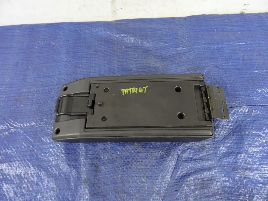 фото №4, Подлокотник jeep patriot 06