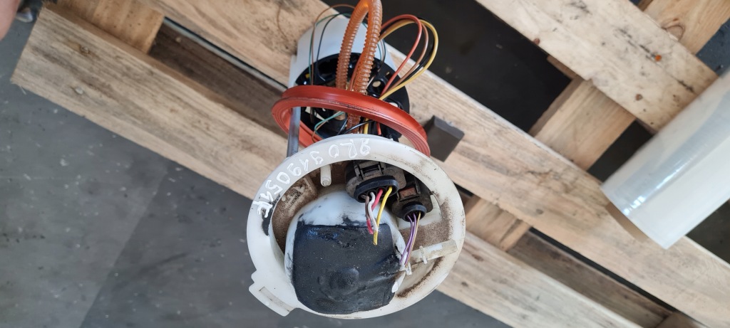 фото №1, Sq5 8r q5 lift помпа топлива бака 3.0 tfsi 8r0919051f