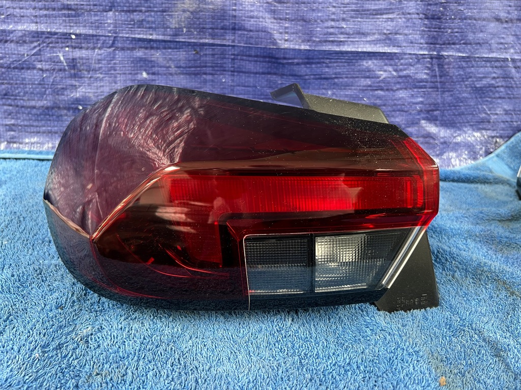 фото №1, Opel corsa f левая задняя лампа