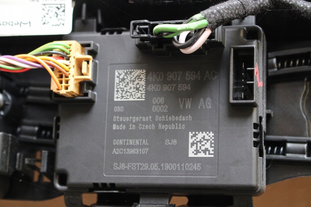 фото №7, Audi e-tron крыша стеклянный solar панорама 83a877041 83a 877 041 люк so