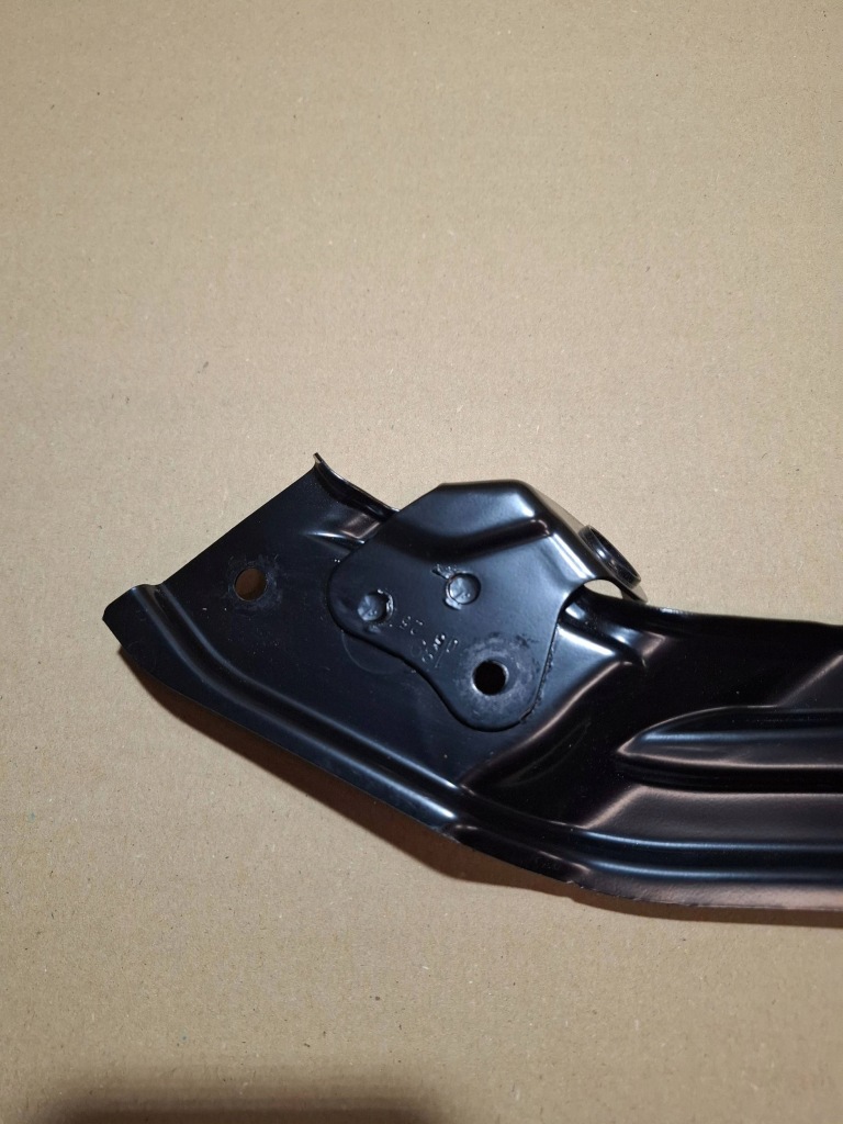 Skoda karoq кронштейн лампи фара правий перед orygi. Київ