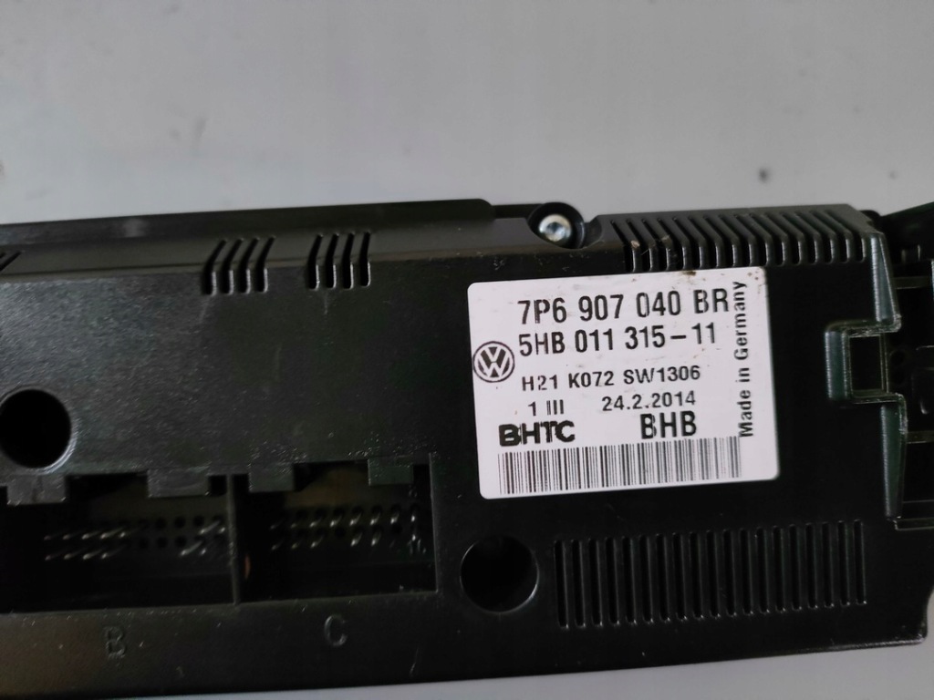 Vw touareg панель кондиционера 7p6907040 Недорого