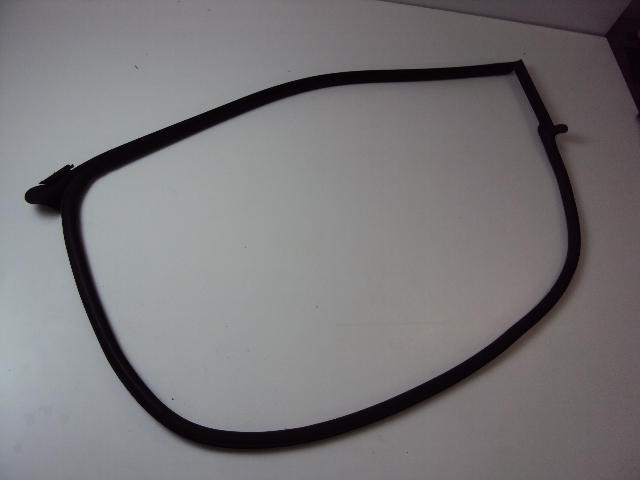 фото №1, Прокладка дверь левая audi tt 8s s-line 18 r