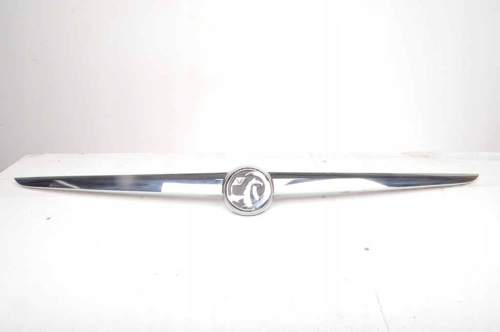 фото №1, Opel insignia накладка молдинг крышки 13244388