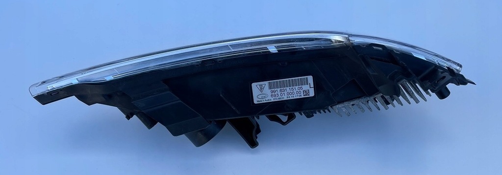 фото №9, Противотуманная фара led porsche оригинальный номер 991.631.151.05