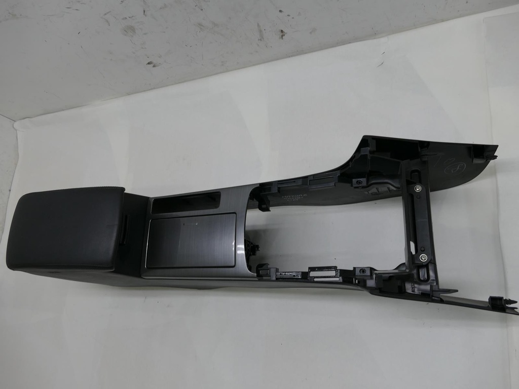 фото №7, Mazda 6 gh kombi тунель середній підлокітник гарний