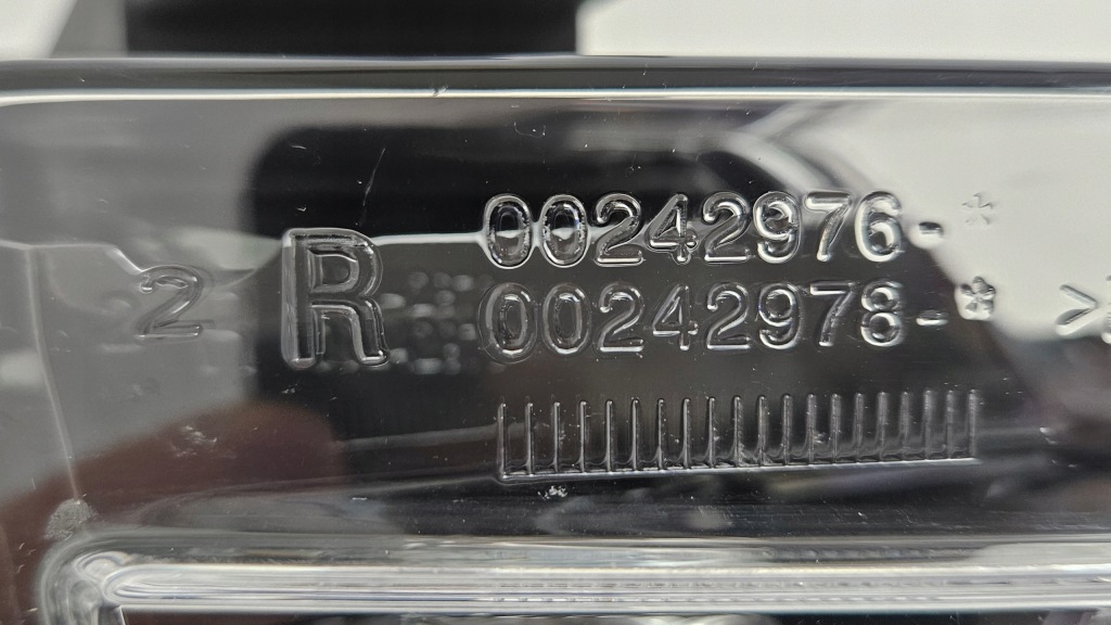 Противотуманная фара drl led high правый tesla model y 2020- Киев