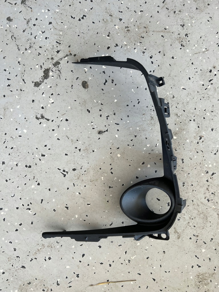 фото №1, Toyota corolla e21 '19- молдинг рамка бампер перед