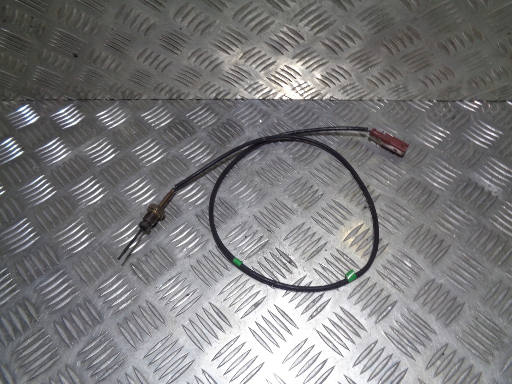 фото №1, Audi a3 8v датчик температуры выхлопных газов 04l906088db