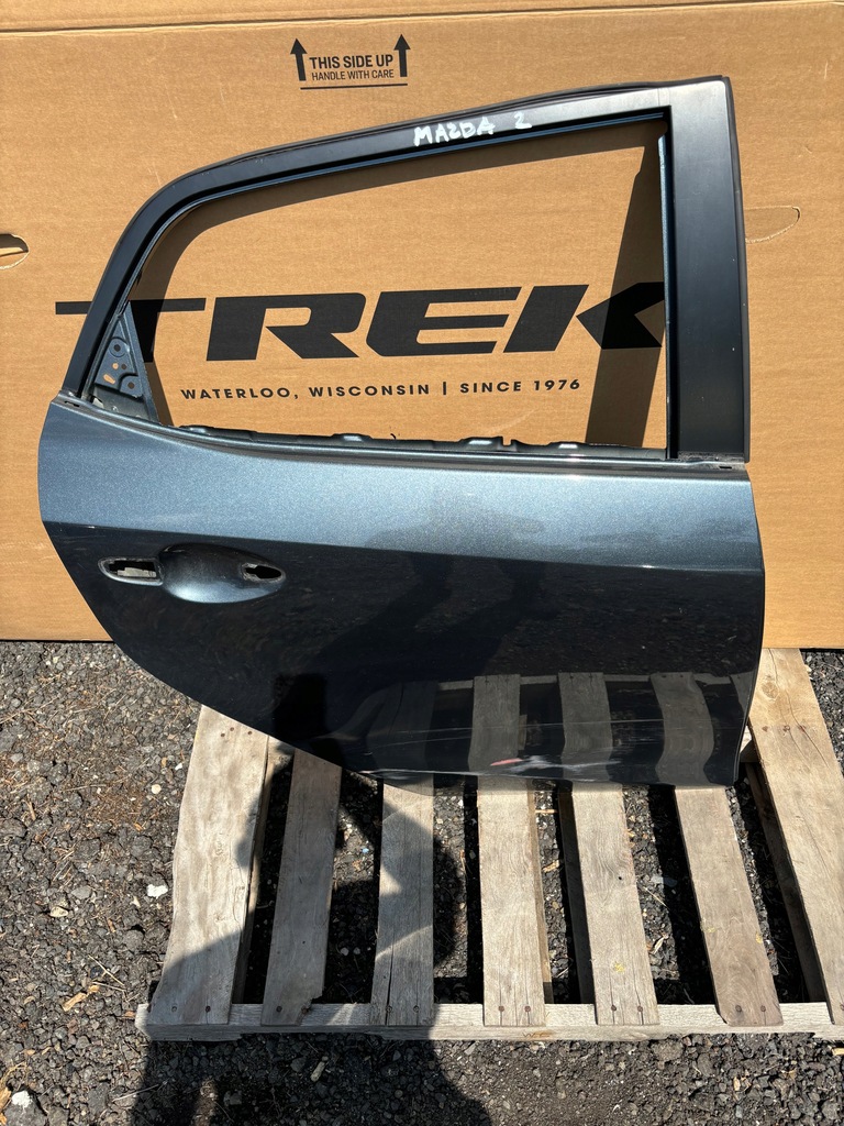 фото №4, Дверь правое задние задняя mazda 2