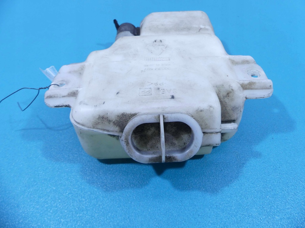 фото №5, Бак распылителя mitsubishi pajero ii 91-99