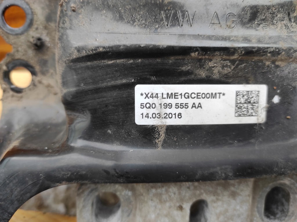 фото №5, Volkswagen audi кронштейн подушка двигателя 5q0199555aa