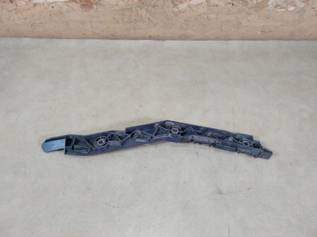 фото №1, C4 picasso направляющая бампера правый перед 9656670980