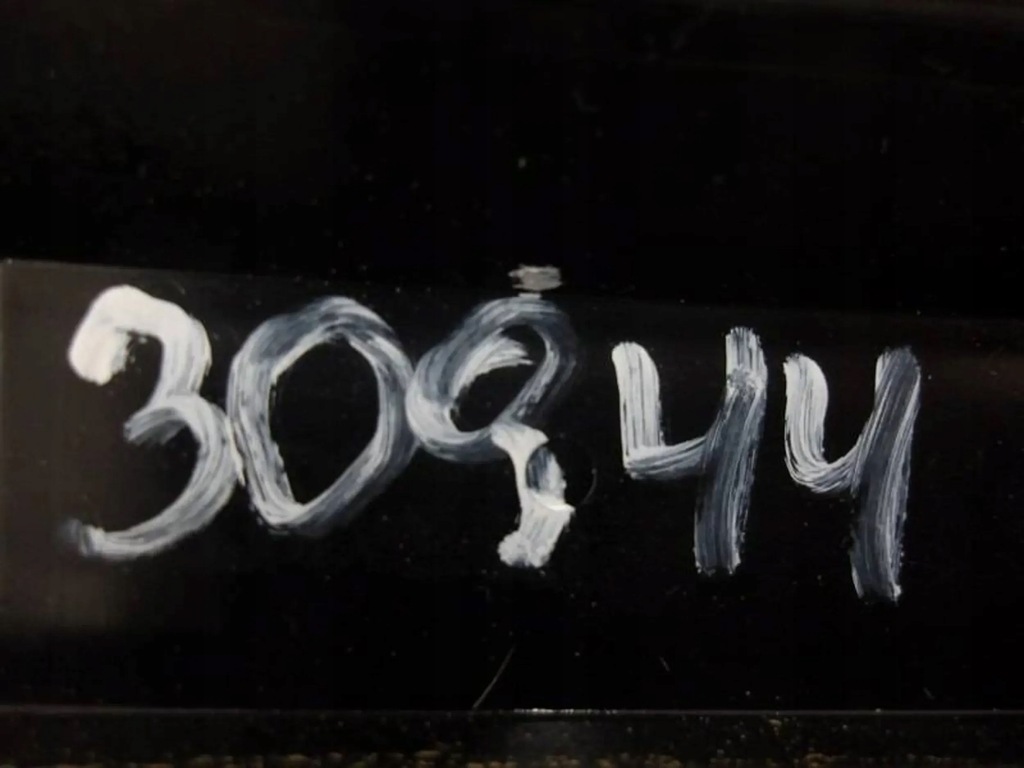 фото №8, Mercedes eqe w295 накладка спойлер крышка багажника задняя