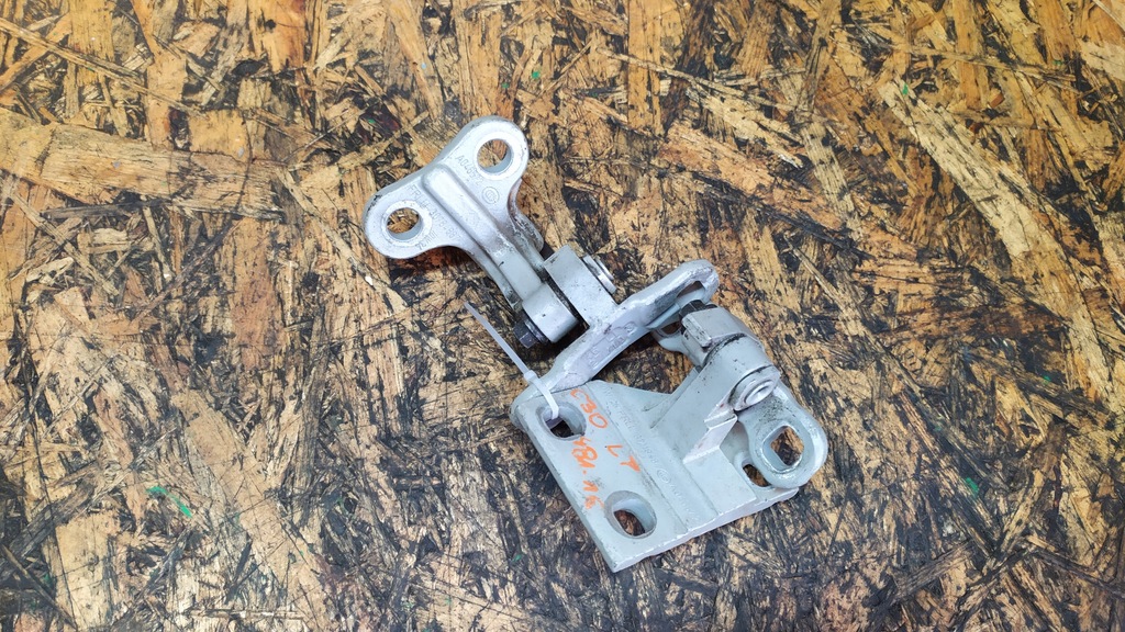 фото №1, Volvo c30 петлі двері лівий перед 481-16