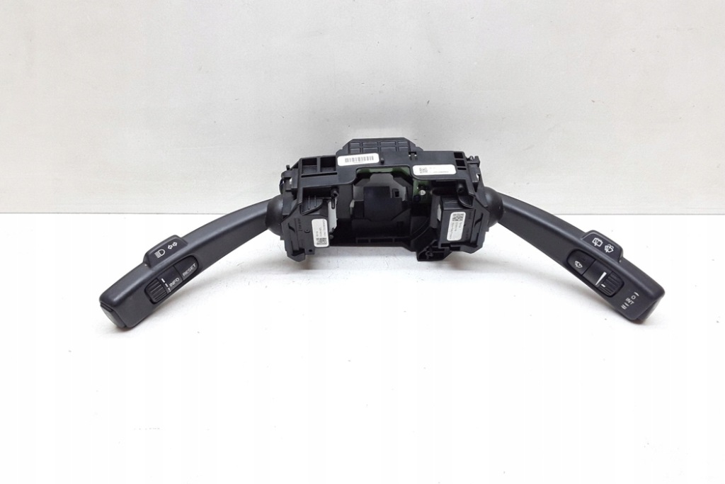 фото №1, Переключатели volvo v70 ii sw 31264162 2.4l дизель 120kw 2010