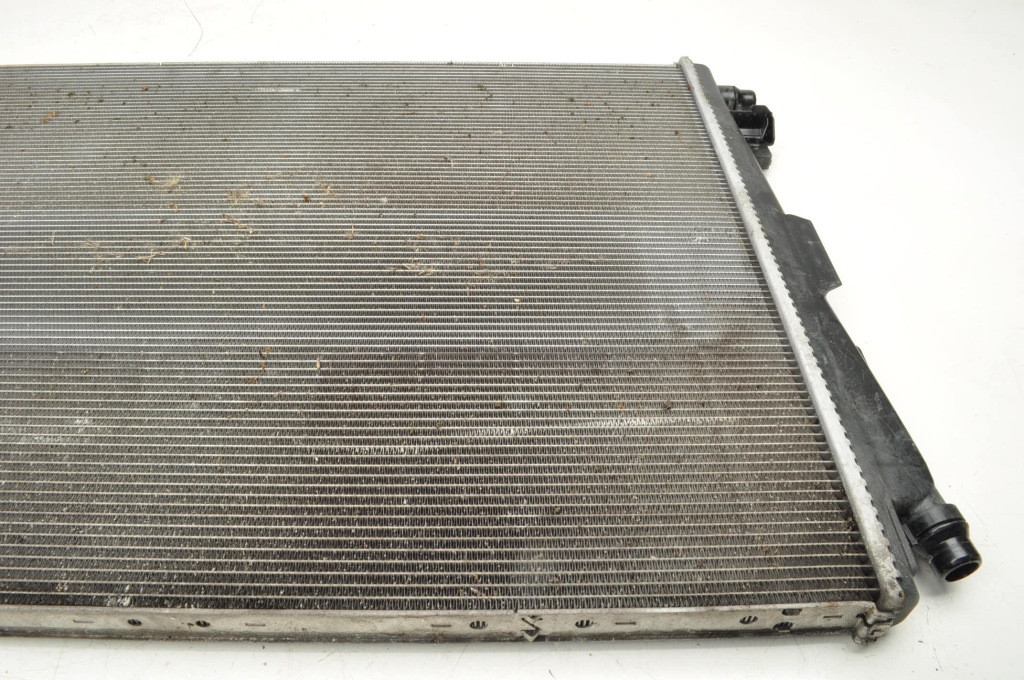 Купить Bmw 3 g20 330 e plug-in-hybrid 2.0 радиатор воды 8666811