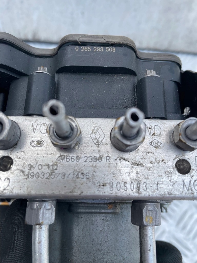 фото №4, Насос abs блок управления renault clio v 5 476602330r fv