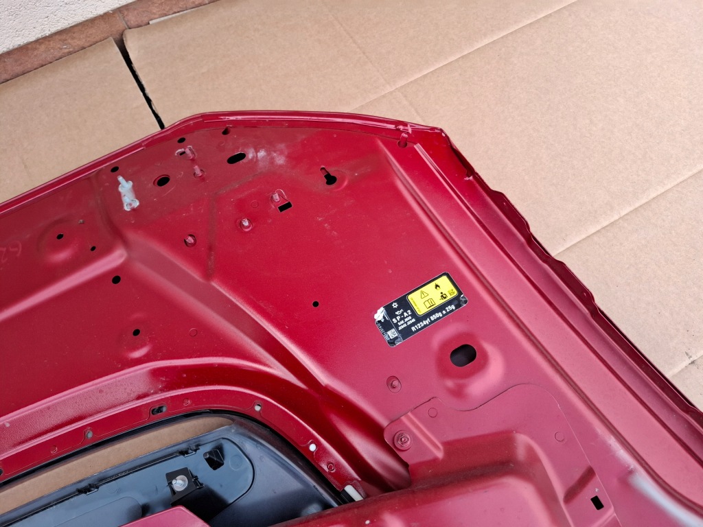 Капот крышка jaguar 1 pace оригинал хороший состояние Доставка