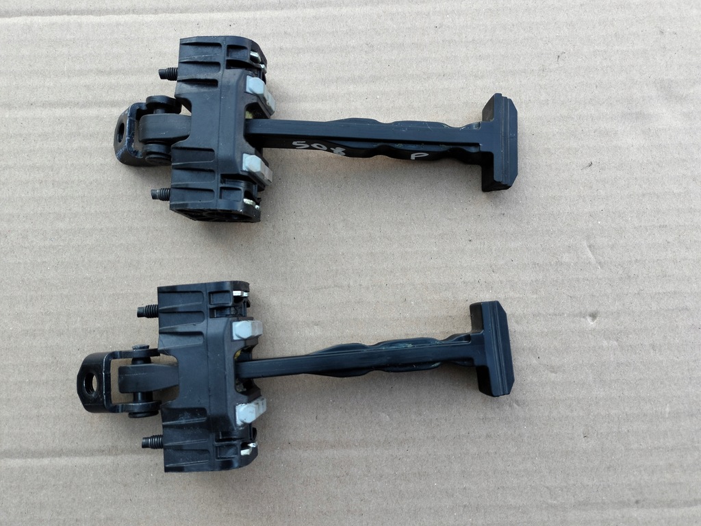 фото №1, Peugeot 508 ограничитель дверь перед