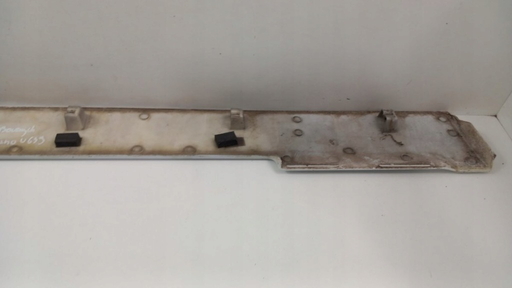 фото №6, Mercedes vito w639 молдинг боковая рейки дверь правых a6396913308