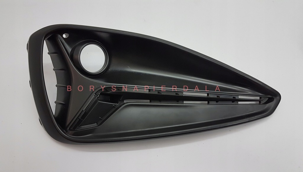 Hyundai i30 ліва решітка бампера 86563-g4520 2020r в Україні