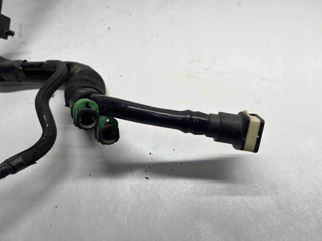 Шланг топлива dodge challenger купе 68072086af 6.4l бензиновый 361kw 2015 Доставка