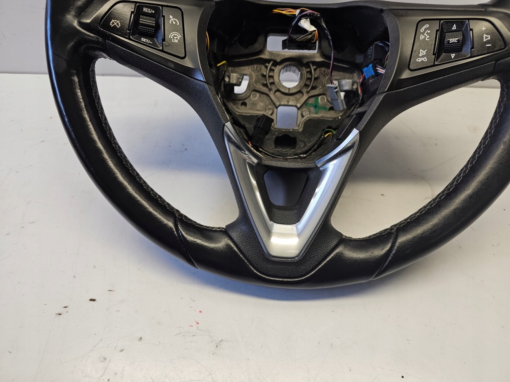 Opel corsa e повітропровід шкіряний підігрівається Недорого