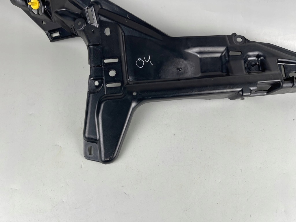 фото №8, Напрямна бампера заднього задня сторона права tesla model s 100927300d