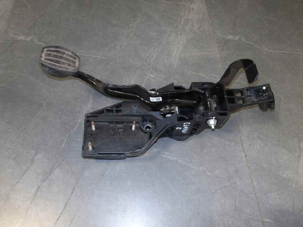 фото №1, Opel combo e педаль зчеплення гальма p1002572