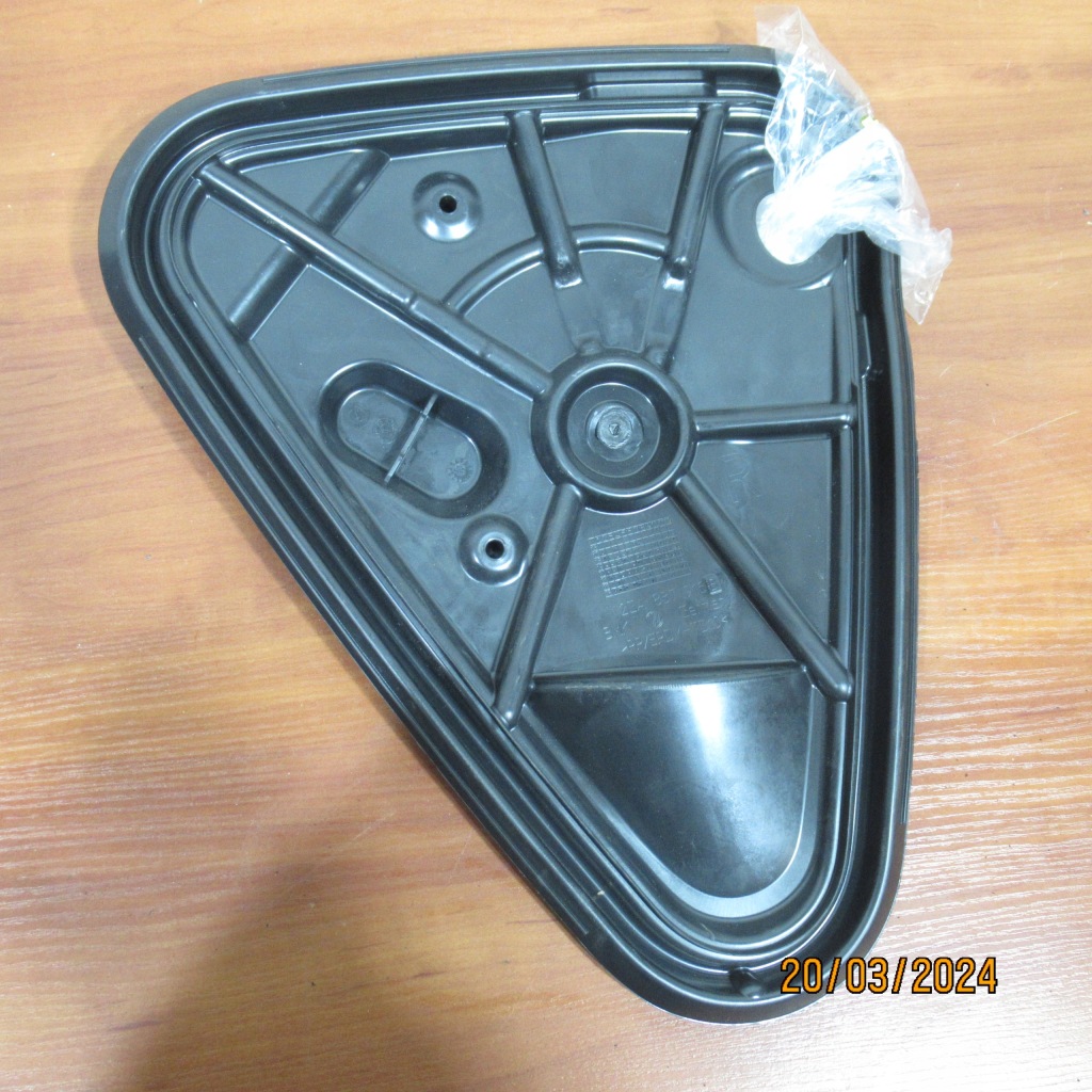 фото №2, Hg-197 заглушка двері правий перед vw t-roc 2ga837916b