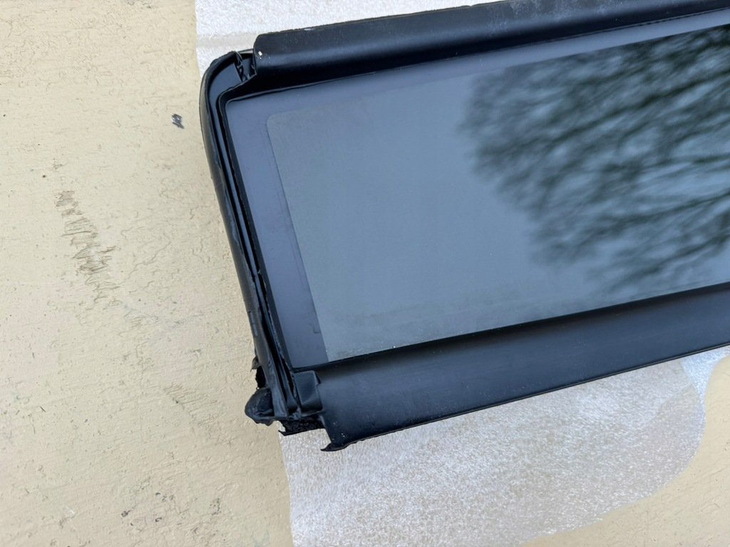 фото №9, Land rover discovery iv 4 l319 09-16r скло права задня бічна lr072460