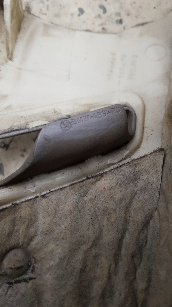 фото №5, Пластик захист стійка задня пара bmw e39 kombi