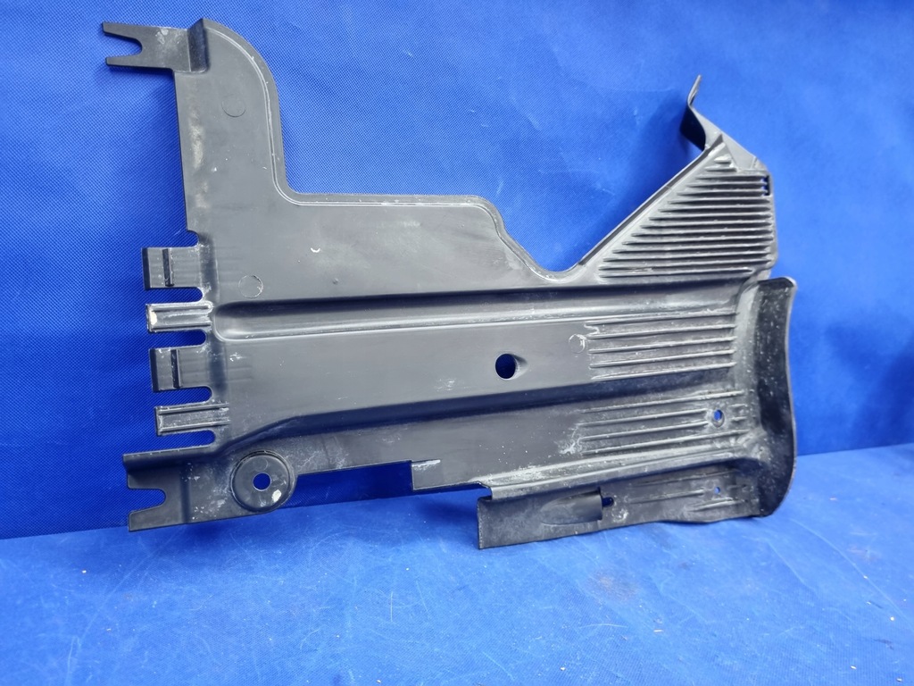 фото №6, Audi a5 8t права захист підвіска оригінал 8t0825216d