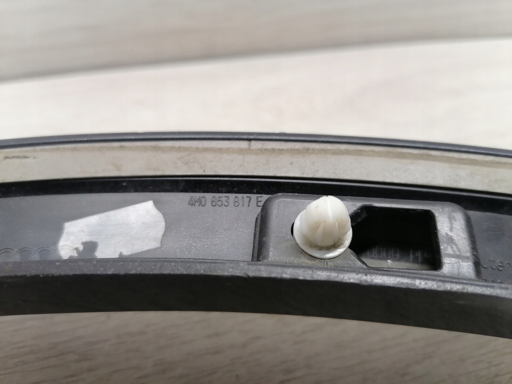 фото №8, Audi q7 молдинг крыло левый задняя - 4m0853817e