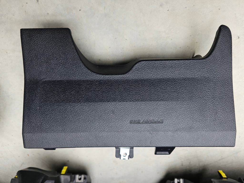 фото №9, Приборная панель консоль подушка безопасности toyota yaris iii 3